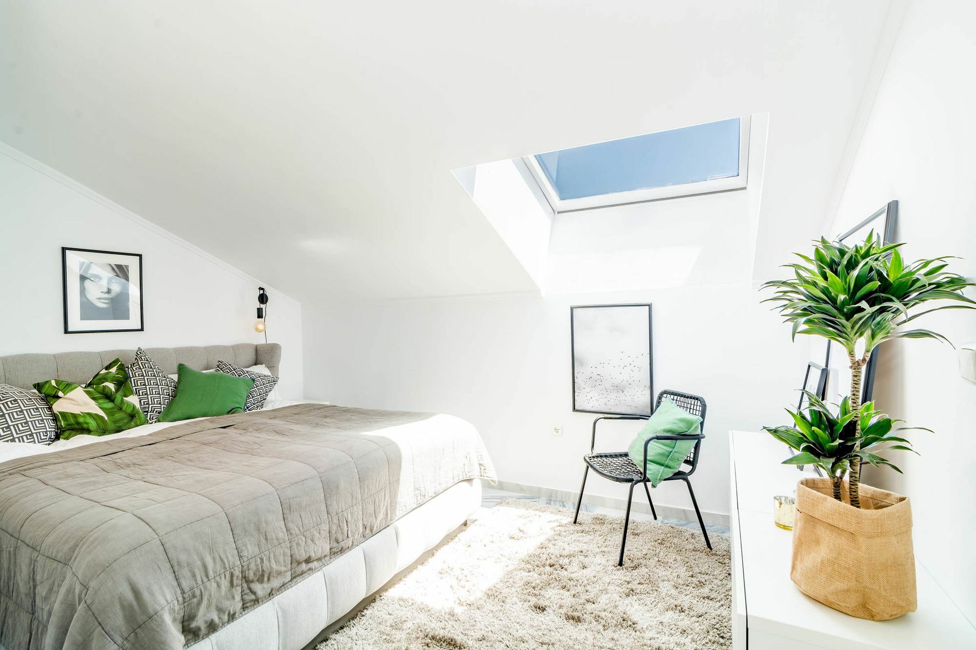 Eld2-3 Bed Penthouse With Stunning Views