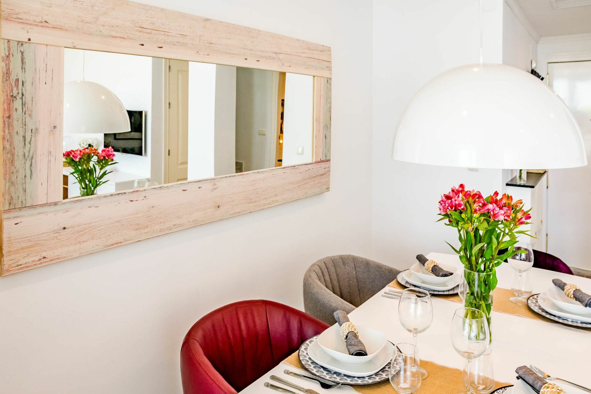 Eld2-3 Bed Penthouse With Stunning Views Apartment *